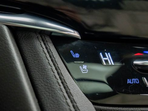 Certified 2023 Cadillac XT6 Sport w/ LPO, Onyx Lite Package image 29