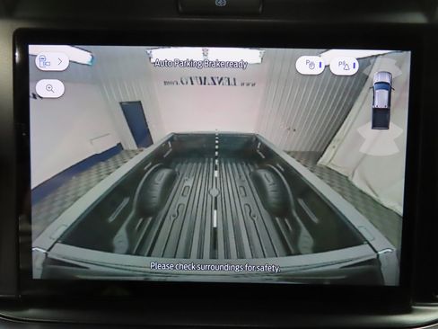 Used 2025 Ford F250 Platinum image 21