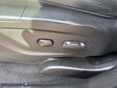 Used 2021 Buick Encore Preferred image 16