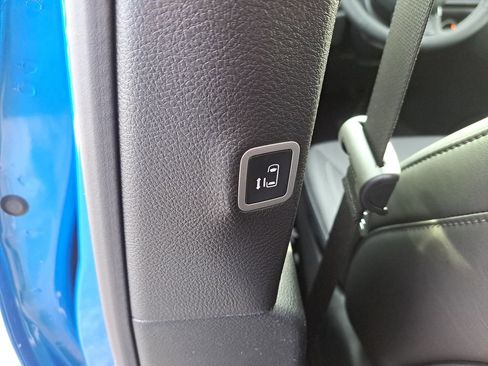 New 2026 Chrysler Pacifica Select w/ S Appearance Package image 16