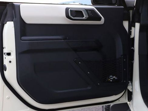 New 2026 Ford Bronco Outer Banks w/ Sasquatch Package AWD/4WD image 17