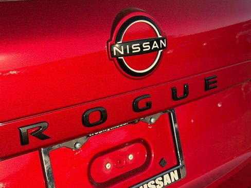 New 2026 Nissan Rogue SV image 7