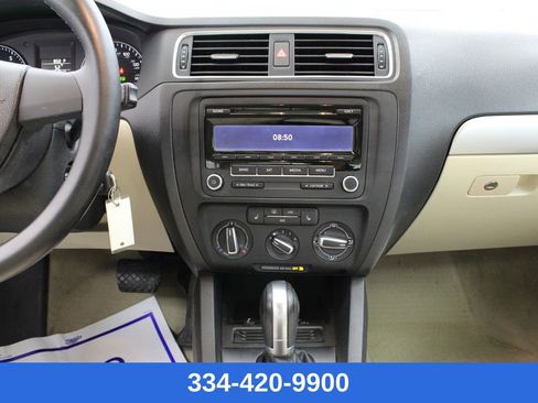 Used 2014 Volkswagen Jetta SE image 17