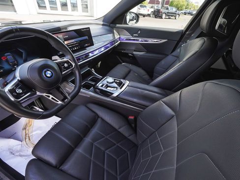 Used 2024 BMW 750e xDrive w/ Premium Package AWD/4WD image 16