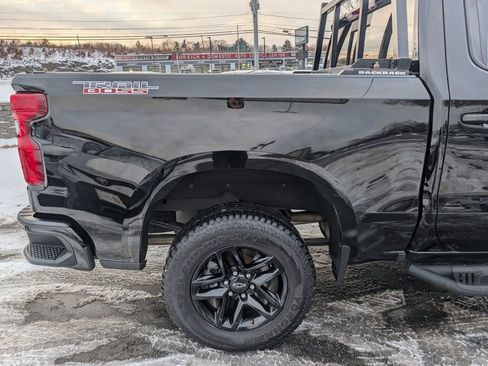 Used 2020 Chevrolet Silverado 1500 LT Trail Boss image 8