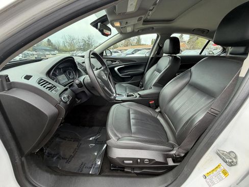 Used 2016 Buick Regal Premium FWD image 9