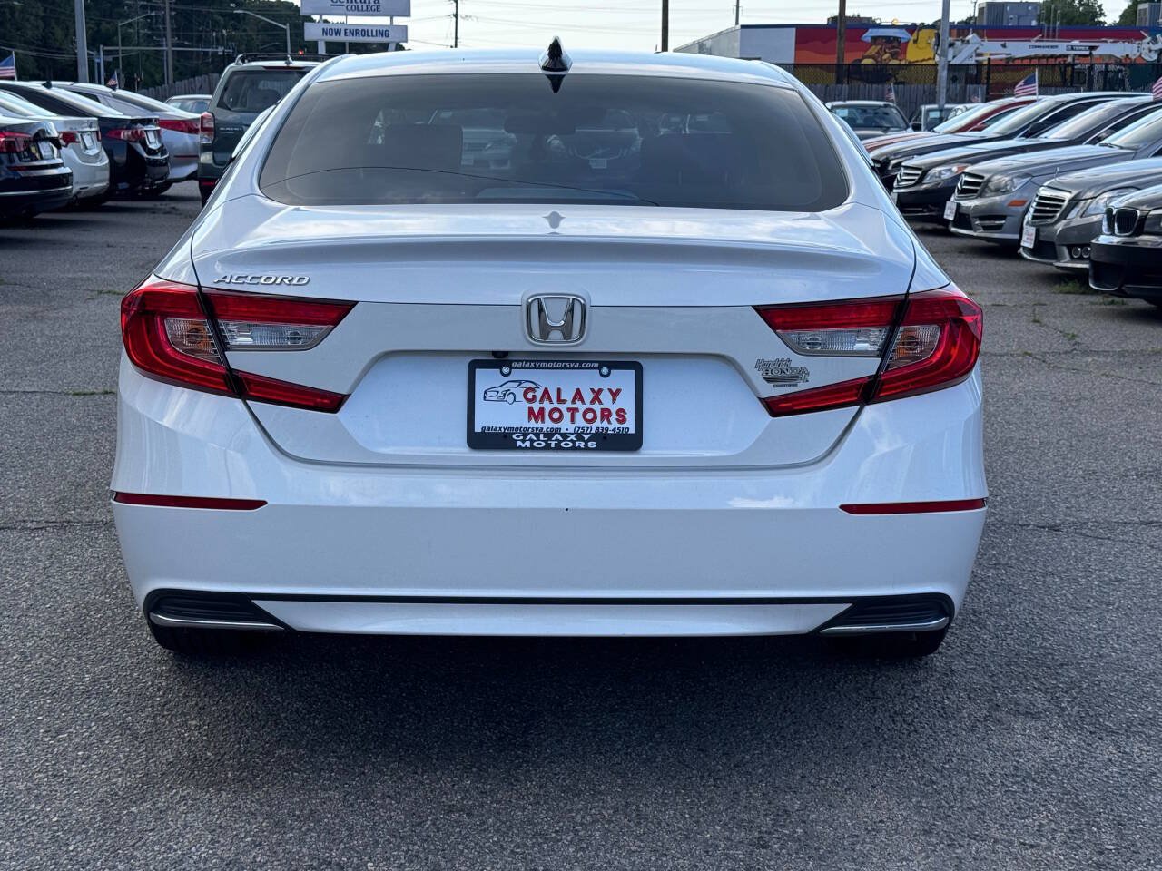 Used 2019 Honda Accord EX image 3