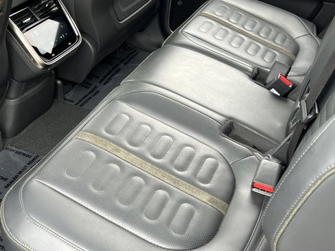 Used 2024 Rivian R1S Adventure AWD/4WD image 22