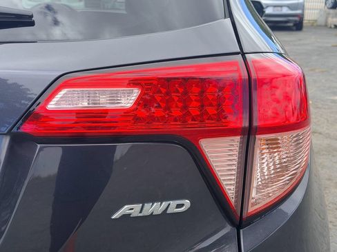 Used 2016 Honda HR-V EX image 10