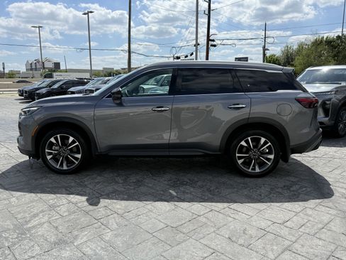 Certified 2025 INFINITI QX60 Luxe w/ Vision Package image 3