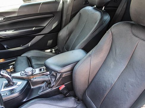 Used 2016 BMW M235i Convertible RWD image 19