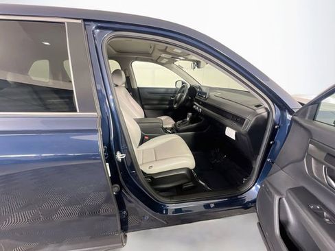 Used 2023 Honda CR-V EX image 30