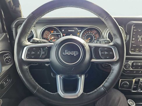 Used 2022 Jeep Wrangler Unlimited Sahara w/ LED Lighting Group image 30