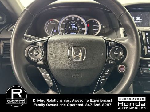 Used 2016 Honda Accord Touring image 11