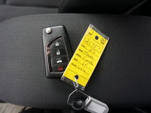 Used 2023 Toyota Corolla LE FWD image 31