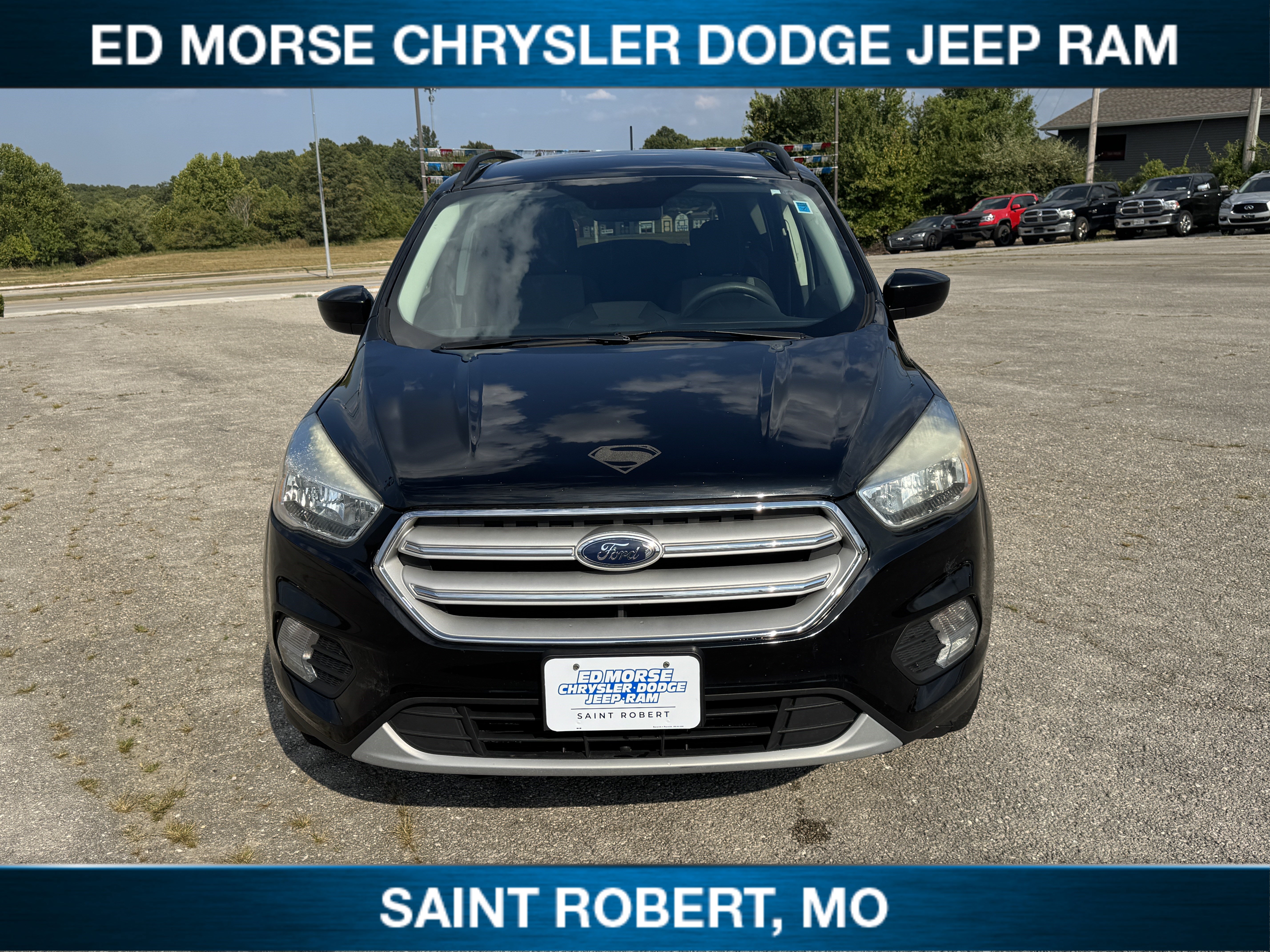 Used 2018 Ford Escape SE w/ SE Sync 3 Package AWD/4WD image 2