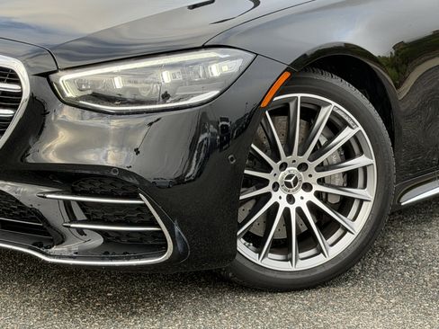 Certified 2025 Mercedes-Benz S 580 4MATIC Sedan image 4