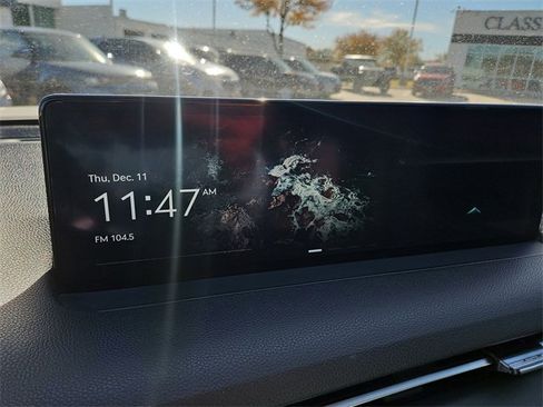 Used 2022 Genesis GV70 2.5T w/ Advanced Package image 13