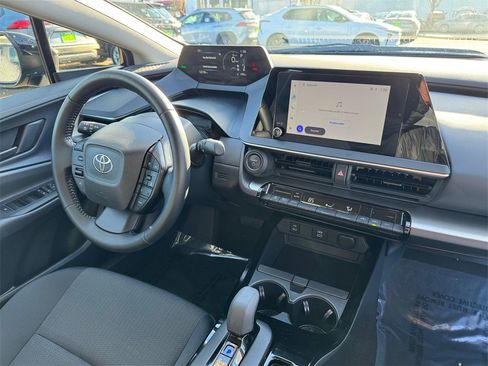 Certified 2025 Toyota Prius LE image 12