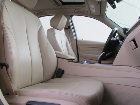 Used 2014 BMW 328i xDrive Sedan image 21