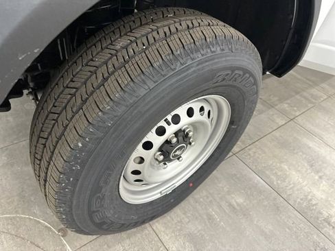 New 2025 Ford Bronco 4-Door image 35