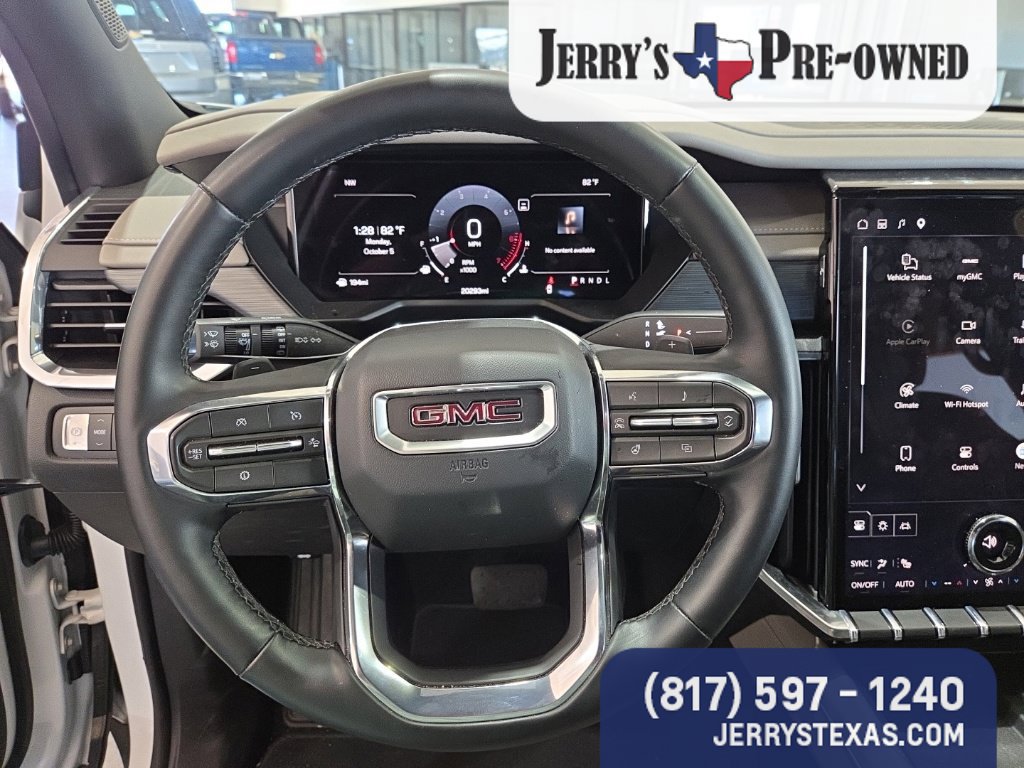 Used 2026 GMC Acadia Elevation w/ Elevation Premium Package FWD image 14