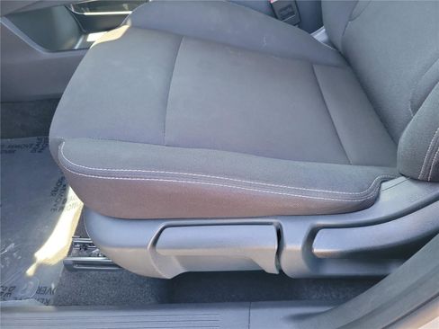 Used 2024 Nissan Rogue S AWD/4WD image 16