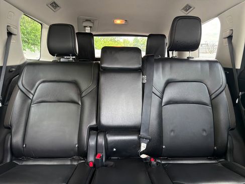 Used 2024 Nissan Pathfinder SL w/ Cargo Package AWD/4WD image 52