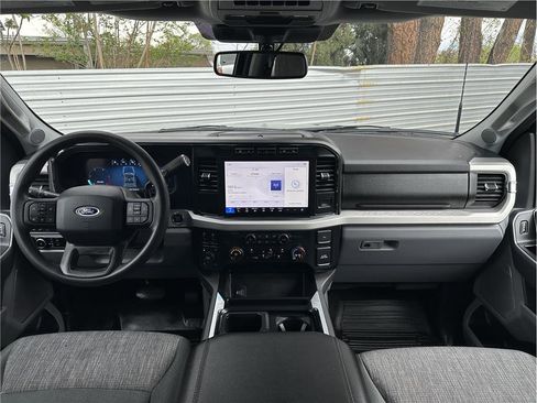Used 2023 Ford F250 XLT w/ Black Appearance Package AWD/4WD image 18