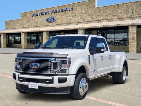Used 2020 Ford F450 Platinum w/ FX4 Off-Road Package AWD/4WD image 2