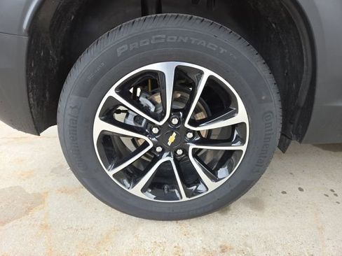 Used 2025 Chevrolet TrailBlazer LT AWD/4WD image 60