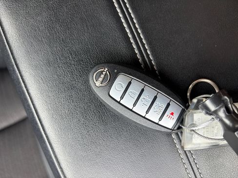 Used 2025 Nissan Altima 2.5 SV FWD image 24