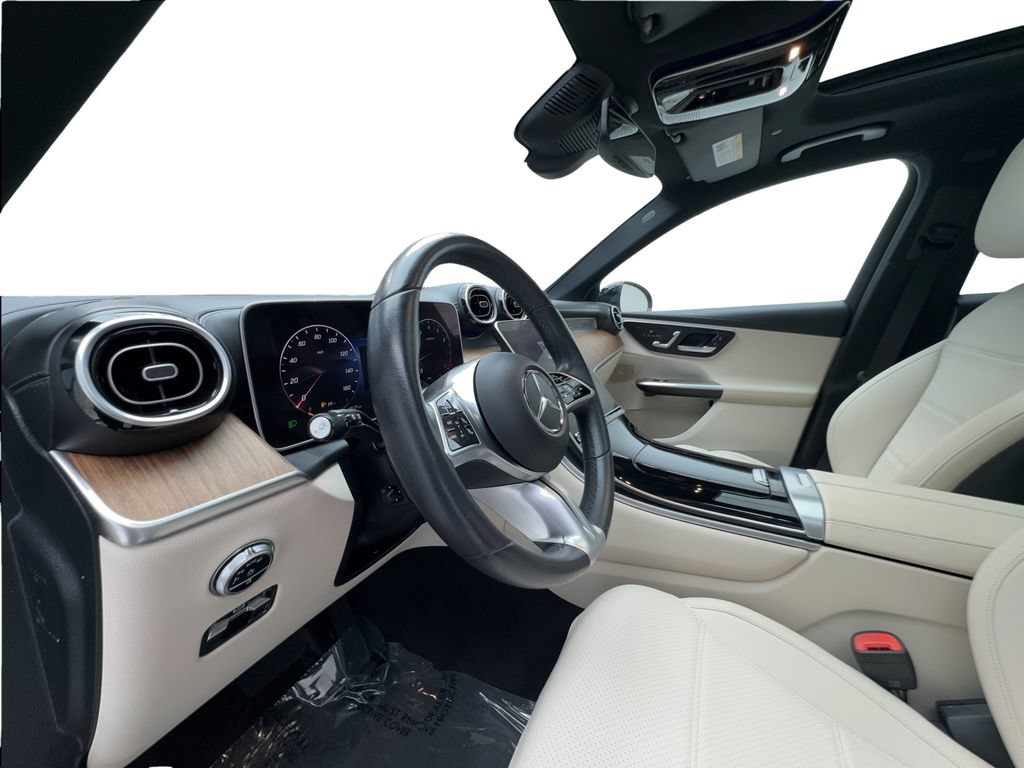 Used 2024 Mercedes-Benz GLC 300 4MATIC image 22