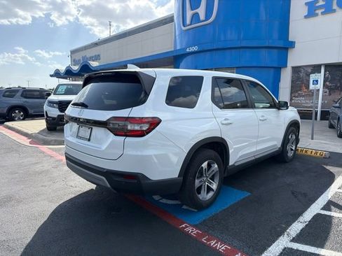 Used 2024 Honda Pilot EX-L image 6
