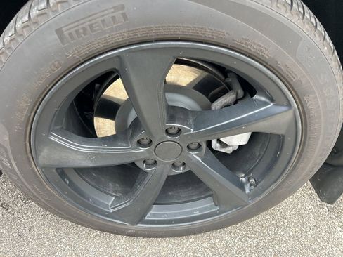 Used 2026 Tesla Model Y Long Range AWD/4WD image 4