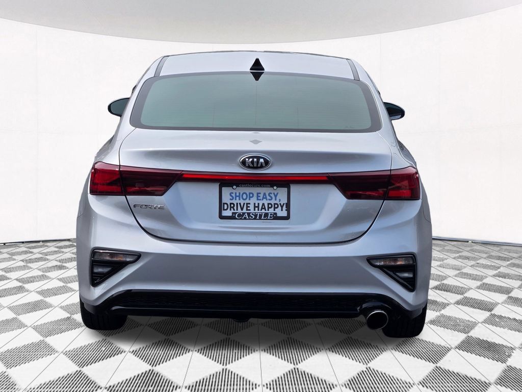 Used 2020 Kia Forte LXS FWD image 17