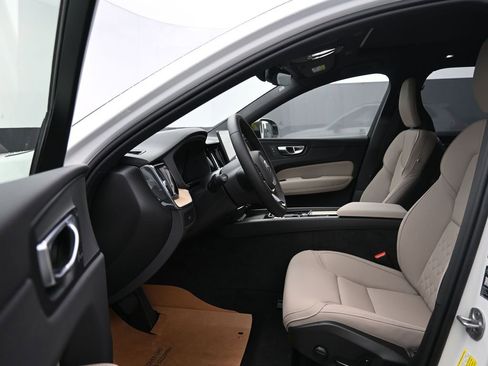New 2026 Volvo XC60 B5 Plus w/ Protection Package Premier AWD/4WD image 11