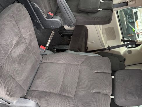 Used 2014 Dodge Grand Caravan SXT image 30