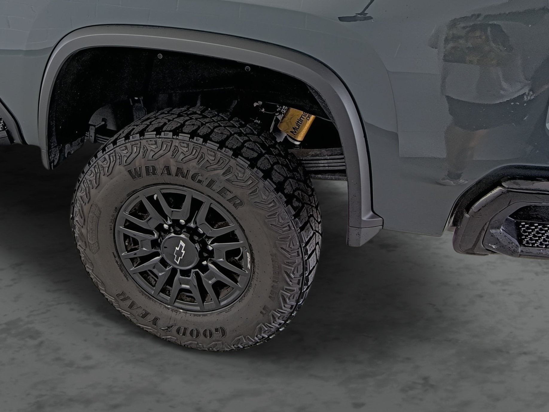 Used 2026 Chevrolet Silverado 2500 ZR2 w/ LPO, Dark Essentials Package AWD/4WD image 9