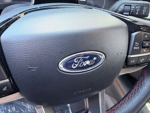 Used 2025 Ford Explorer ST-Line image 30