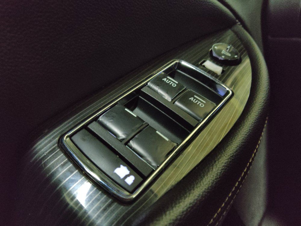 Used 2019 Chevrolet Impala LT FWD image 27