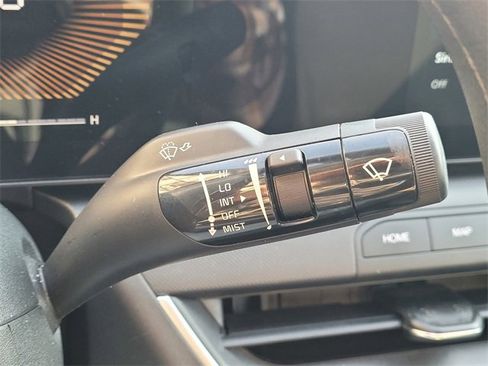 Used 2025 Kia K4 LXS image 17