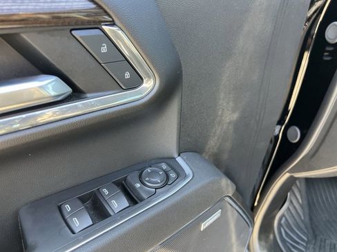 Used 2025 Chevrolet Silverado 1500 LT Trail Boss w/ LT Trail Boss Premium Package AWD/4WD image 24