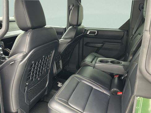 Used 2025 Ford Bronco Badlands AWD/4WD image 8