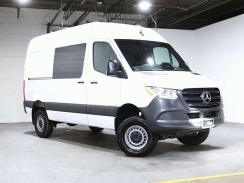 Used 2025 Mercedes-Benz Sprinter 2500 image 1