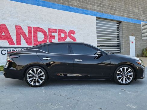 Used 2023 Nissan Maxima Platinum w/ Sport Mat Group FWD image 8