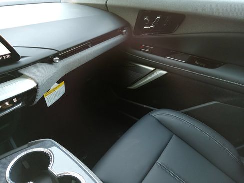 New 2027 Cadillac Optiq Sport w/ LPO, ONYX Package AWD/4WD image 20