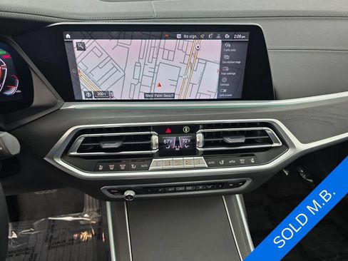 Used 2021 BMW X7 xDrive40i w/ Executive Package 2 AWD/4WD image 23
