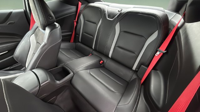 Used 2021 Chevrolet Camaro SS RWD image 17