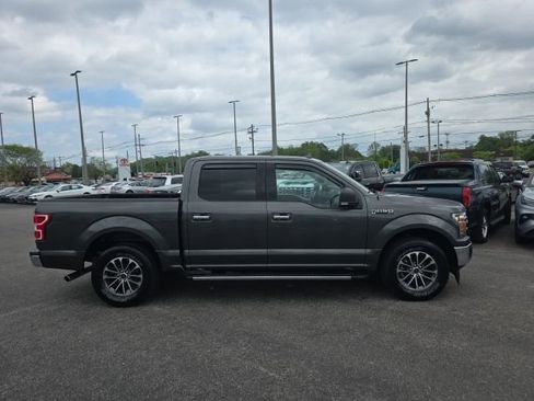 Used 2018 Ford F150 XLT w/ Equipment Group 302A Luxury image 3